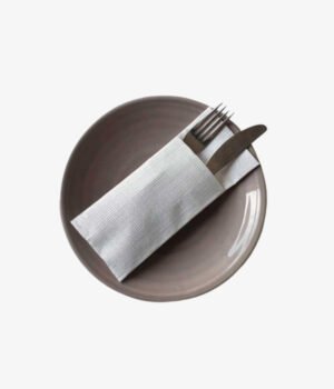 Serviette non tissee blanche Airlaid 1/8